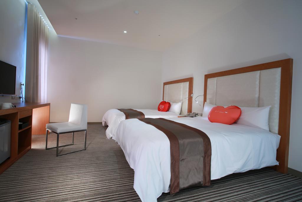 Yoai Hotel Yilan Habitación foto