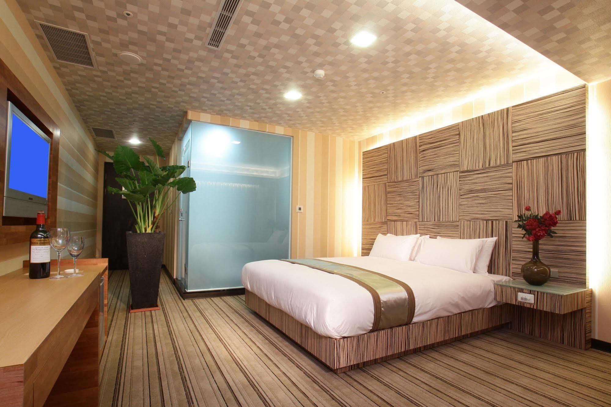 Yoai Hotel Yilan Exterior foto